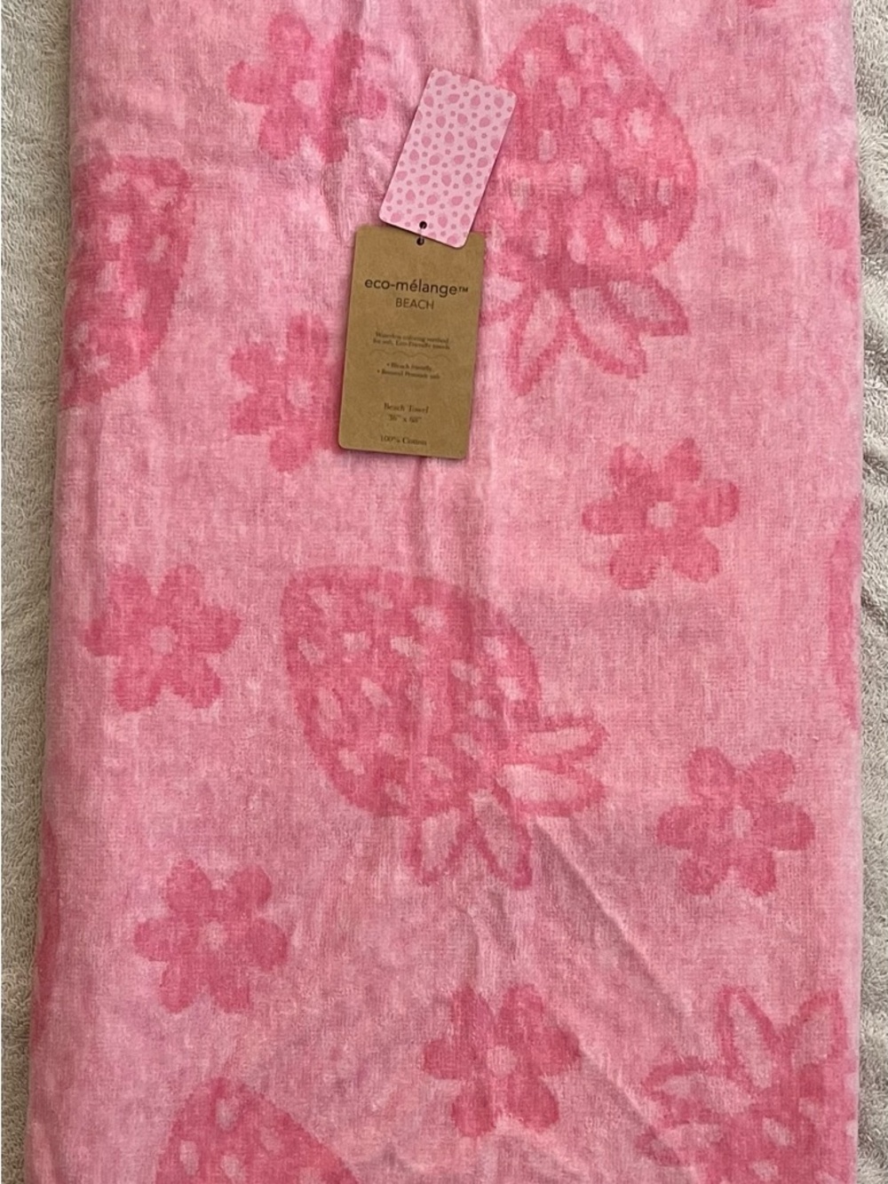 Eco-Melange 100% Cotton Strawberry Beach Towel 🍓 - Picture 3 of 3